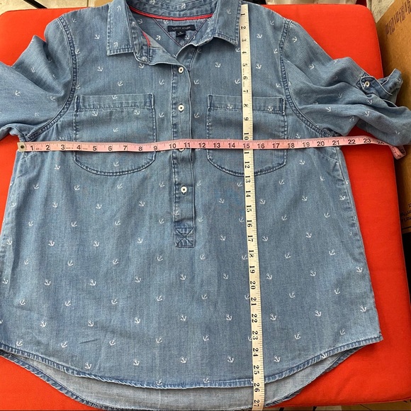 Tommy Hilfiger Chambray Anchor Print Button down - Picture 8 of 8